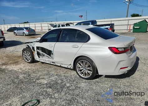 2023 BMW 330Xe из США, поврежденный, VIN 3MW39FS06P8D08614